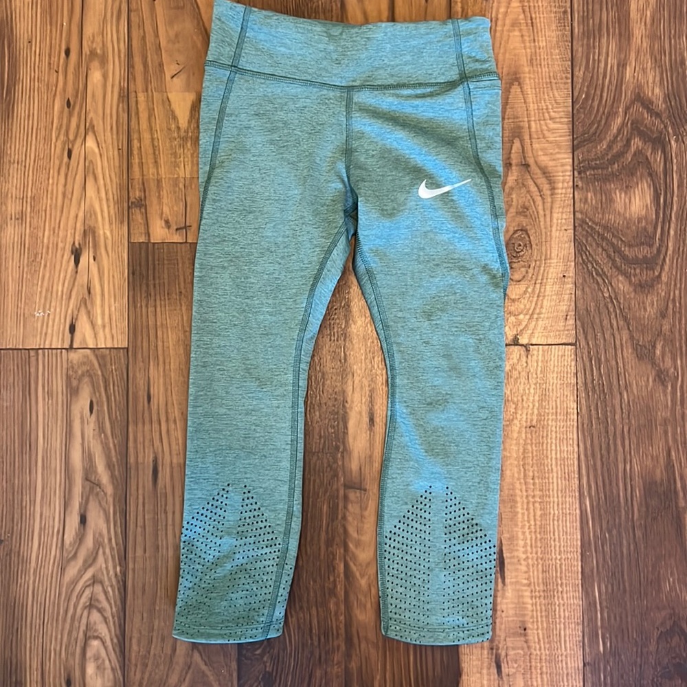 Nike Running mid-rise crop legging - dusty green